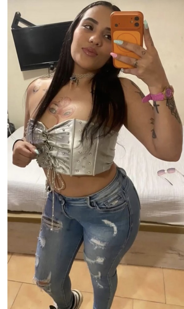 ESTUPENDA FIESTERA FOGOSA TENTACIÓN UNICA DIOSA ARDIENTE PARA TI