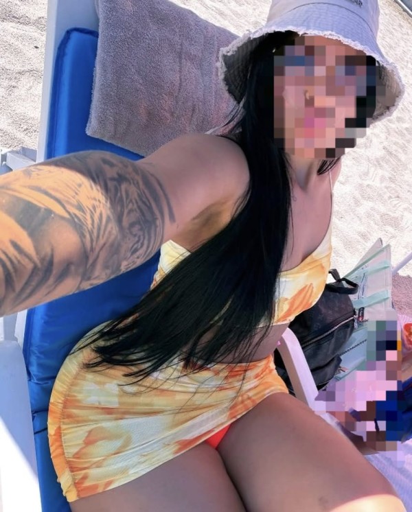 DELICIOSA IMPLICADA EXQUISITA ANSIOSA DE PLACER