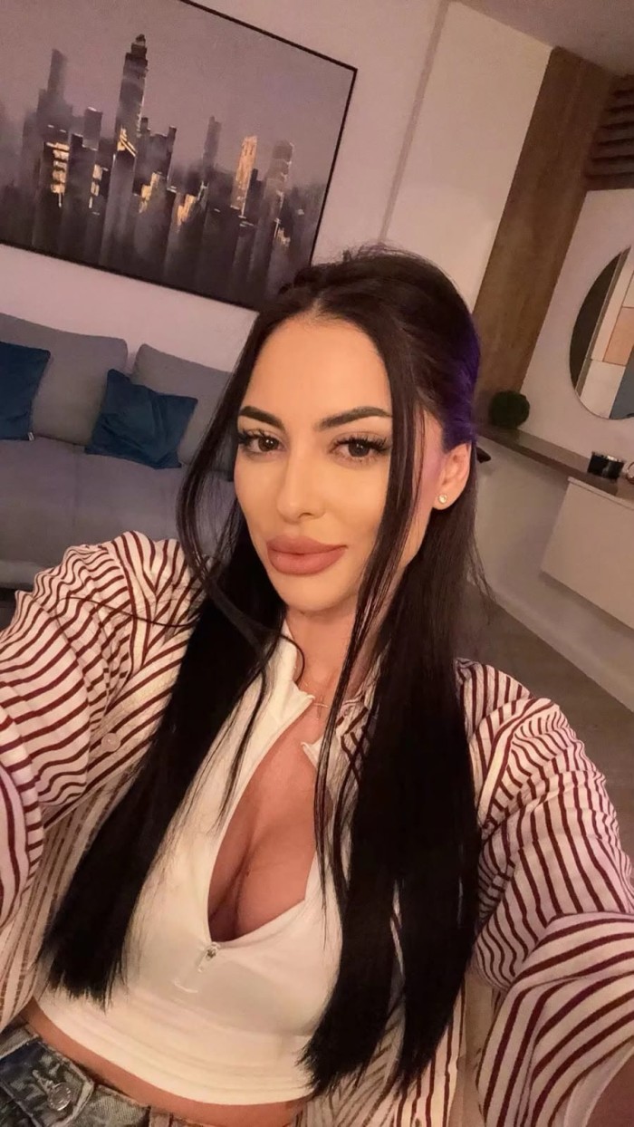 LUCIA ESPECTACULAR JOVENCITA RECIEN LLEGADA