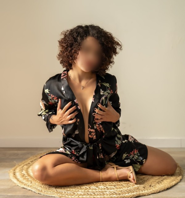 FASCINANTE PUTA EN RUZAFA VALENCIA MUY FIESTERA( SEXO A TOPE 24/7)