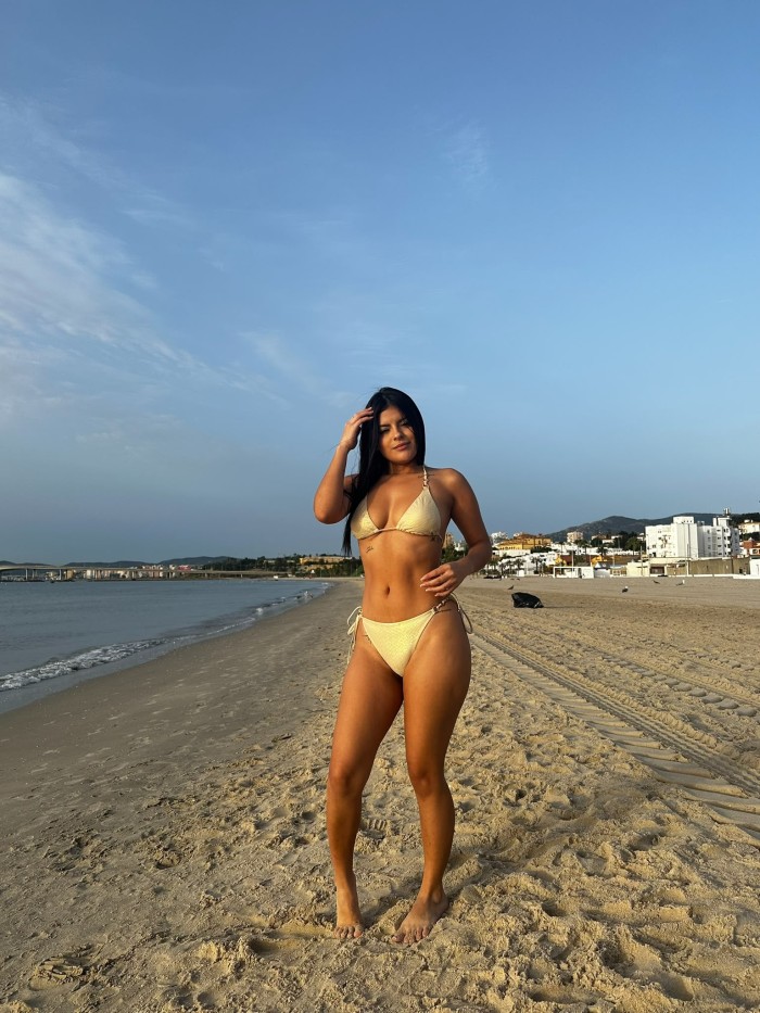 SOY SARA, COLOMBIANA CALUROSA Y RESERVADA