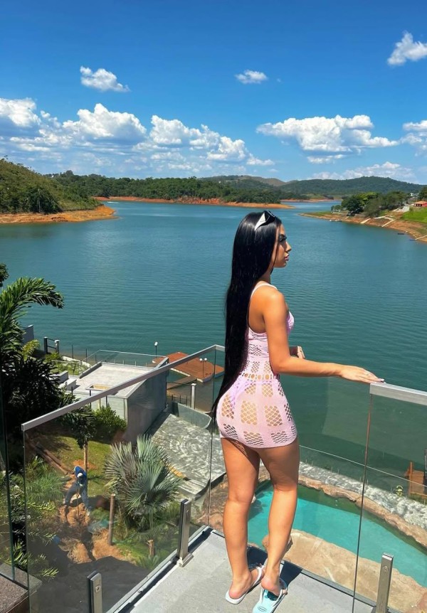 EN BALOS VECINDARIO EXQUISITA PROVOCATIVA JOVENCIT