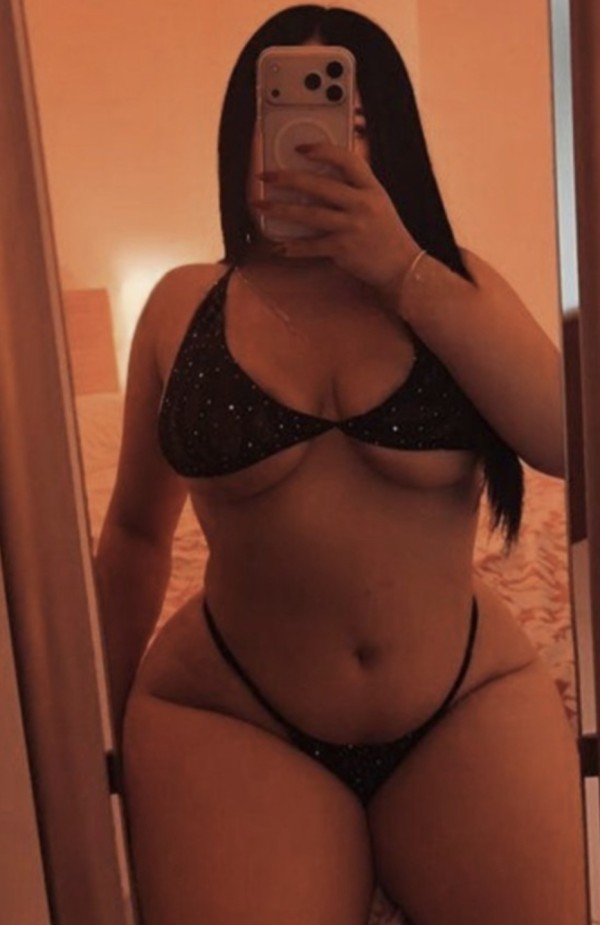 Recién llegada sexy joven cachonda dulce complacie
