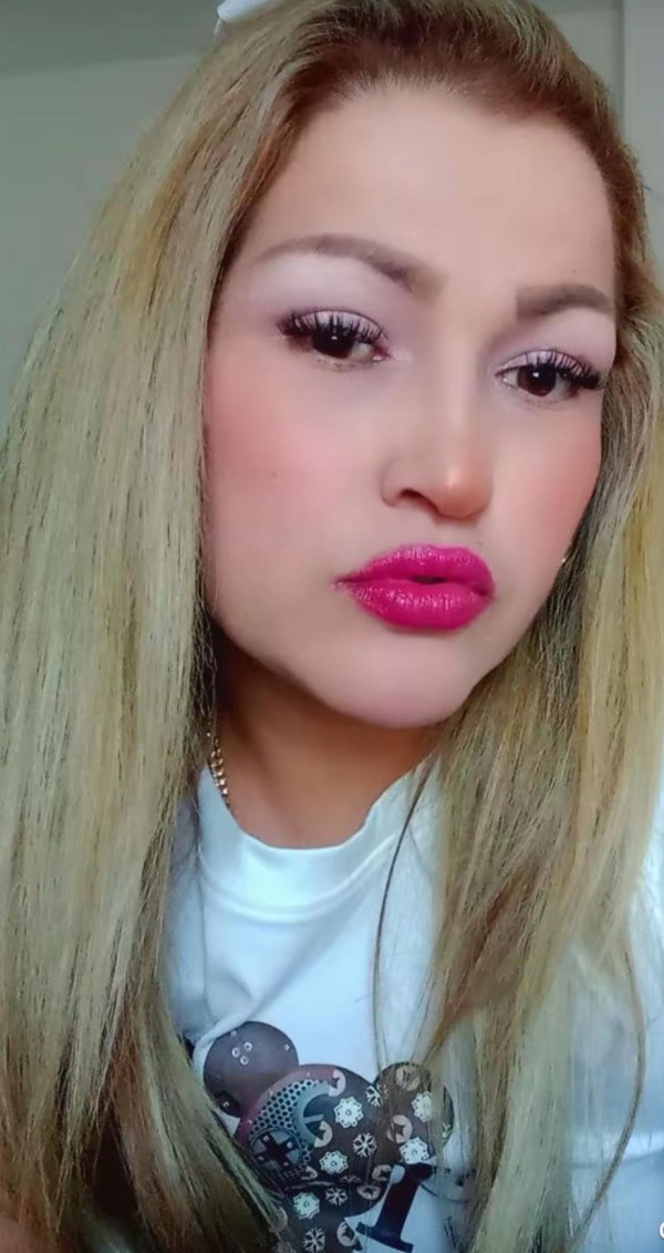 FIESTERITA CACHONDA DESEOSA DE PLACER Y MORBO.. VEN PRONTO