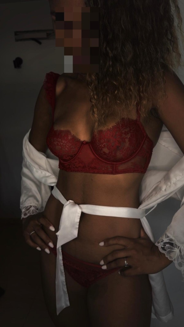 Estefanía brasileña caliente