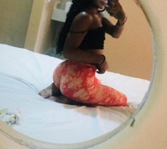 CHICA TRANS SENSUAL PLACENTERA Y ARDIENTE PARA TI