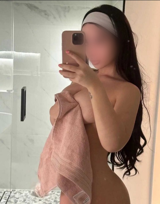 Paloma Elegancia Encanto en Cada Encuentro *