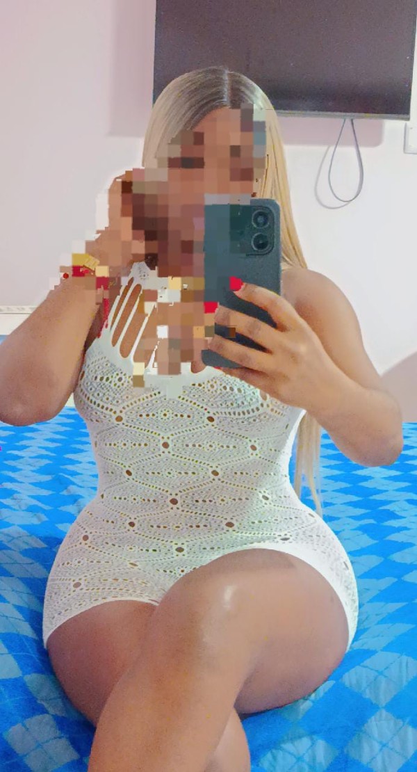 Encantadora y cariñosa nueva en alcantarilla