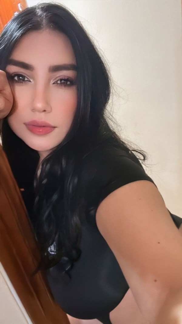 HERMOSA JOVENCITA COLOMBIANA 28 AÑOS SUPERNOVEDAD