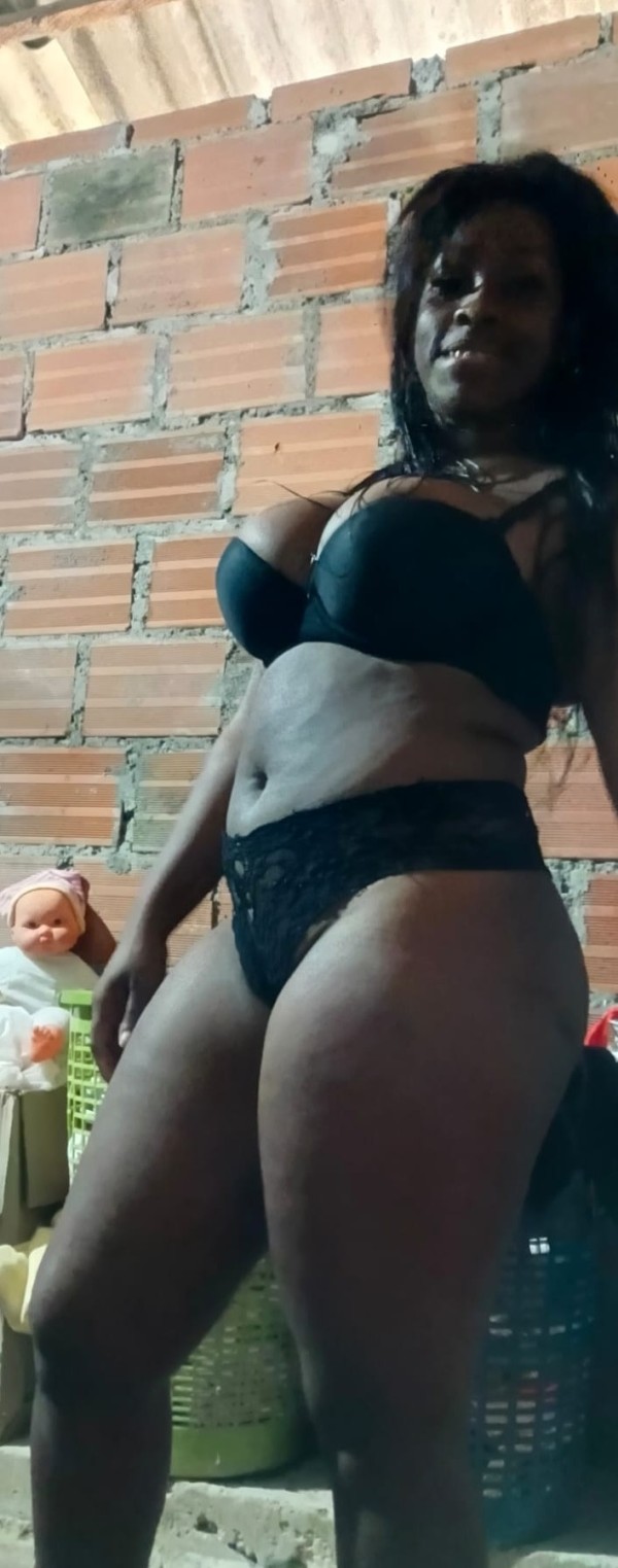 EN RENEDO DE PIELAGOS CACHONDA LUJURIOSA