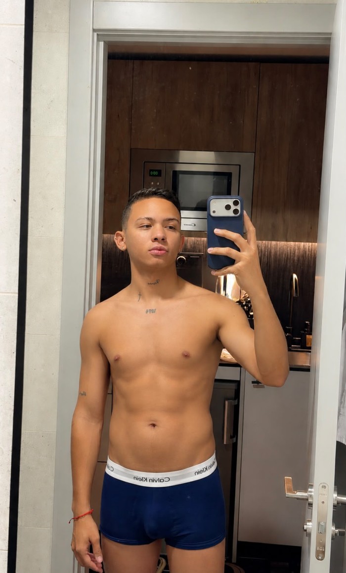 JOVEN VENEZOLANO DISPUESTO AL PLACER LAS CANTERAS