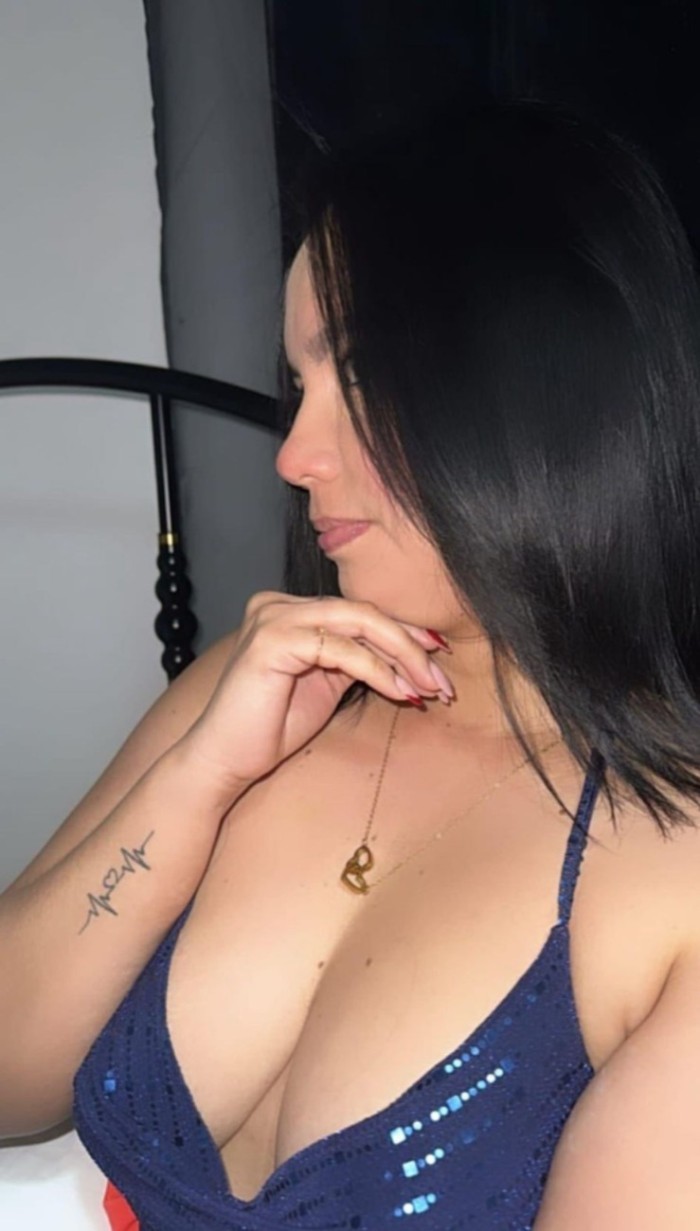 ARDIENTE SENSUAL APASIONADA BOMBA DE SEXO