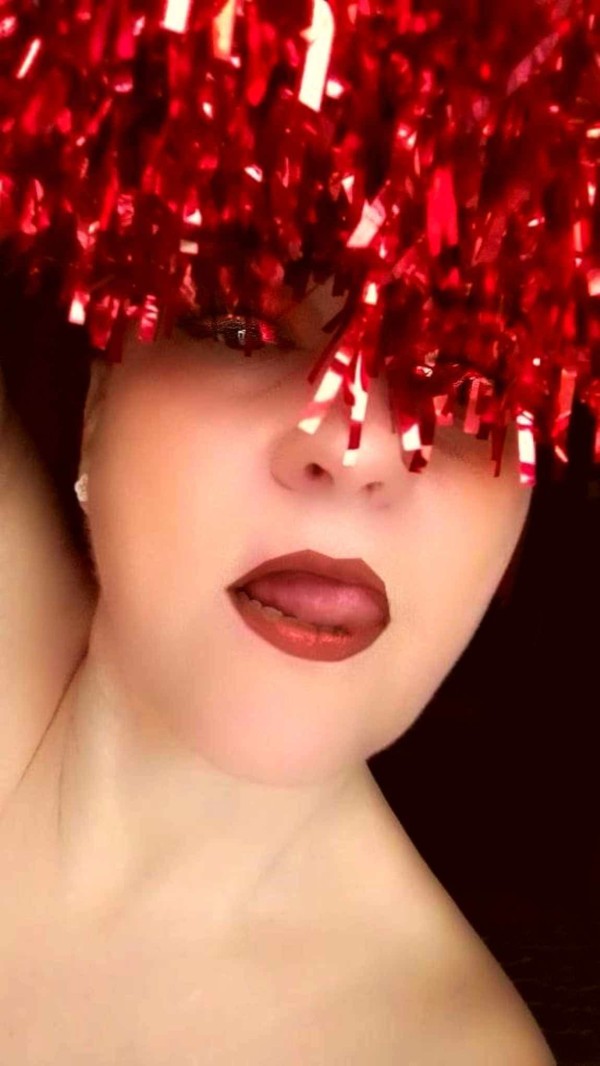Videollamada, sexting, novia virtual, fotos, AMA.