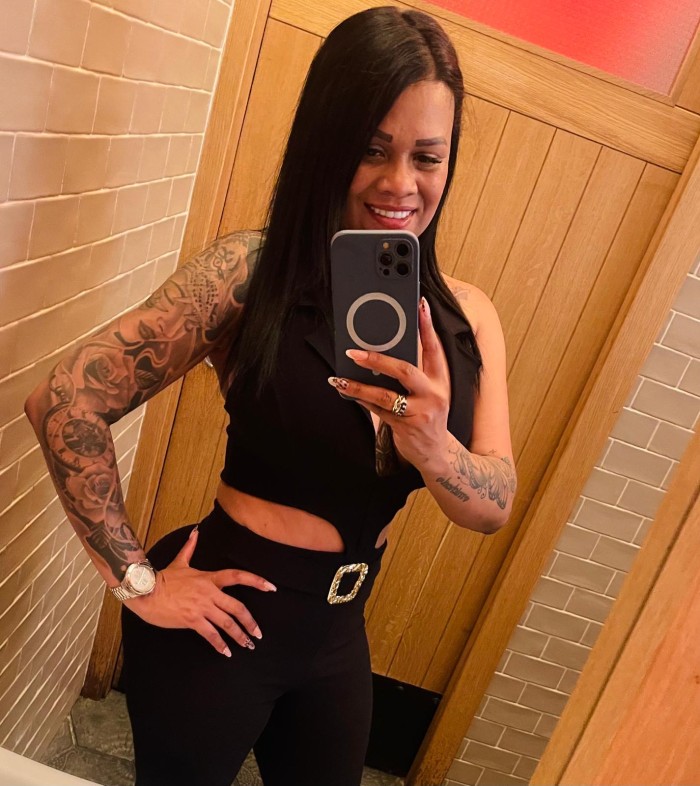 MÁQUINA SEXUAL, COLOMBIANA FIESTERA Y ARRECHA