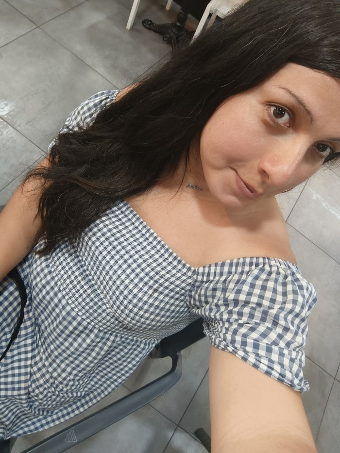 Transexual curvi jovencita, fiestera y cañera