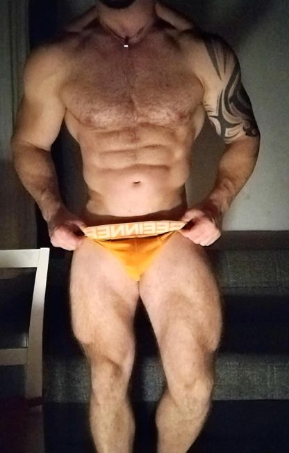 En almazora , macho Pollon lechero cañero fiestero