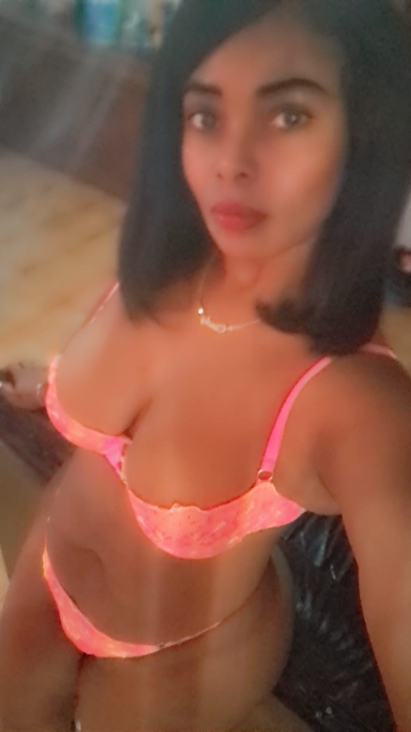 ARDIENTE CACHONDA SENSUAL APASIONADA EN ISLA CHICA