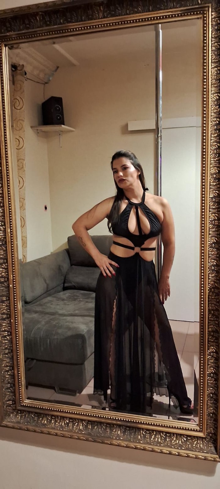 COLOMBIANA FIESTERA 24 HORAS EN COBISA