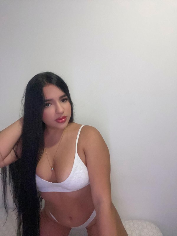 NICOLE VENEZOLANA ¡YA ESTÁ EN SANTA CRUZ CENTRO!