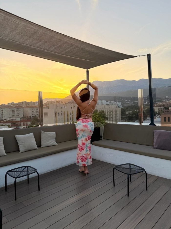 BELLA CANARIONA, NALGAS BIEN COSECHADAS 24H