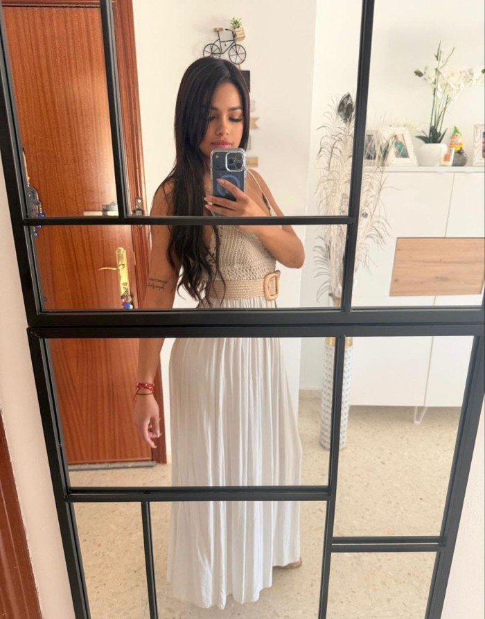 BELLA CANARIONA, NALGAS BIEN COSECHADAS 24H
