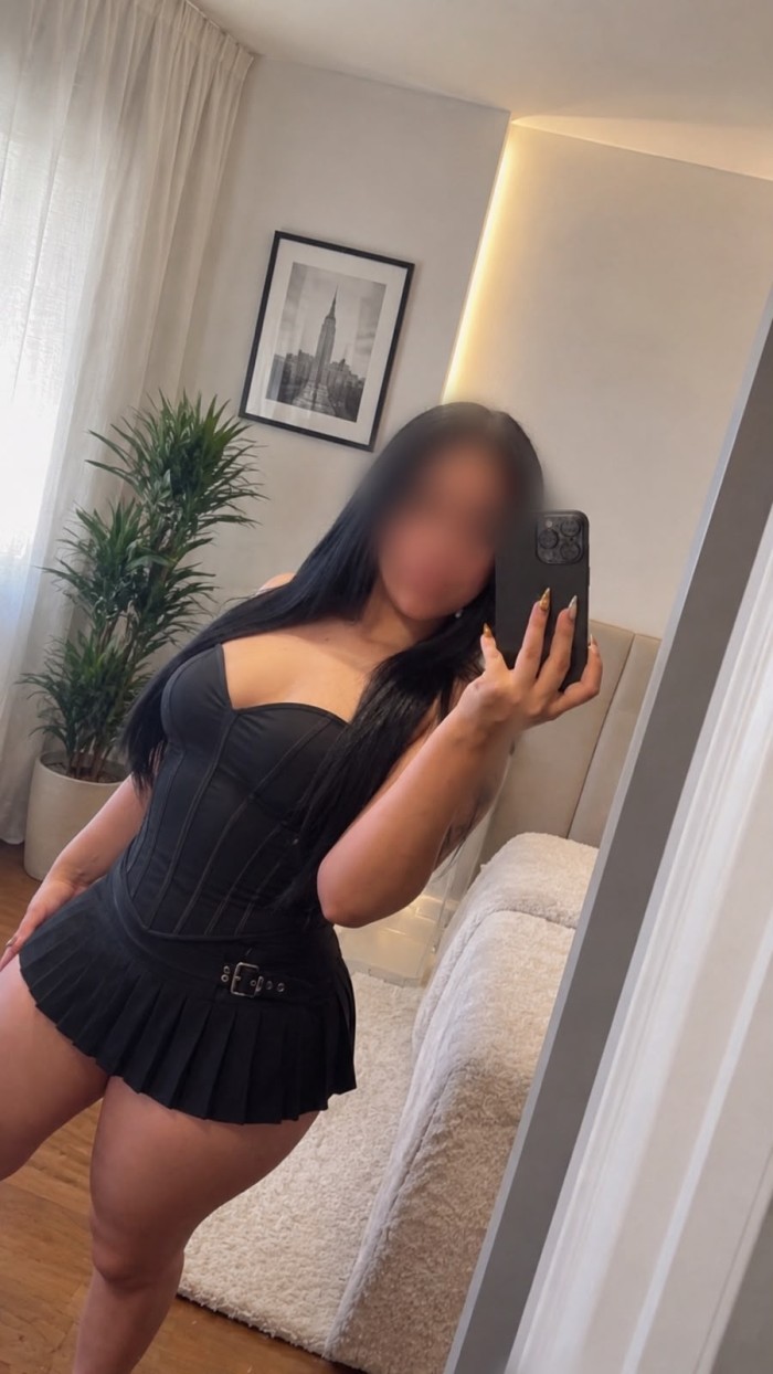 COLOMBIANA FIESTERA Y CON GANAS DE PECAR 24/7