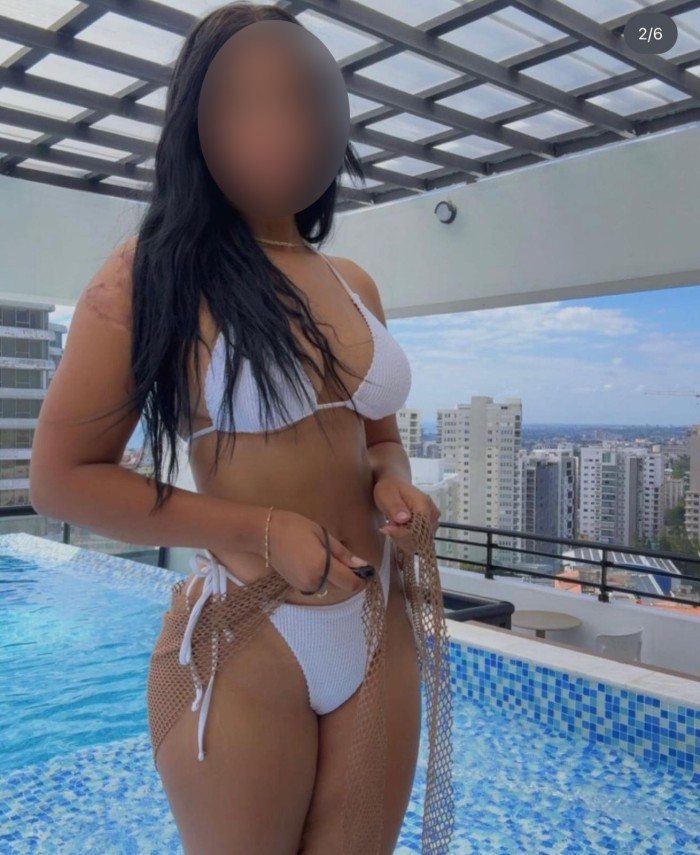 NOVEDAD ANGIE EN PORTONOVO! FIESTERA MORBOSA CARIÑOSA Y DISCRETA
