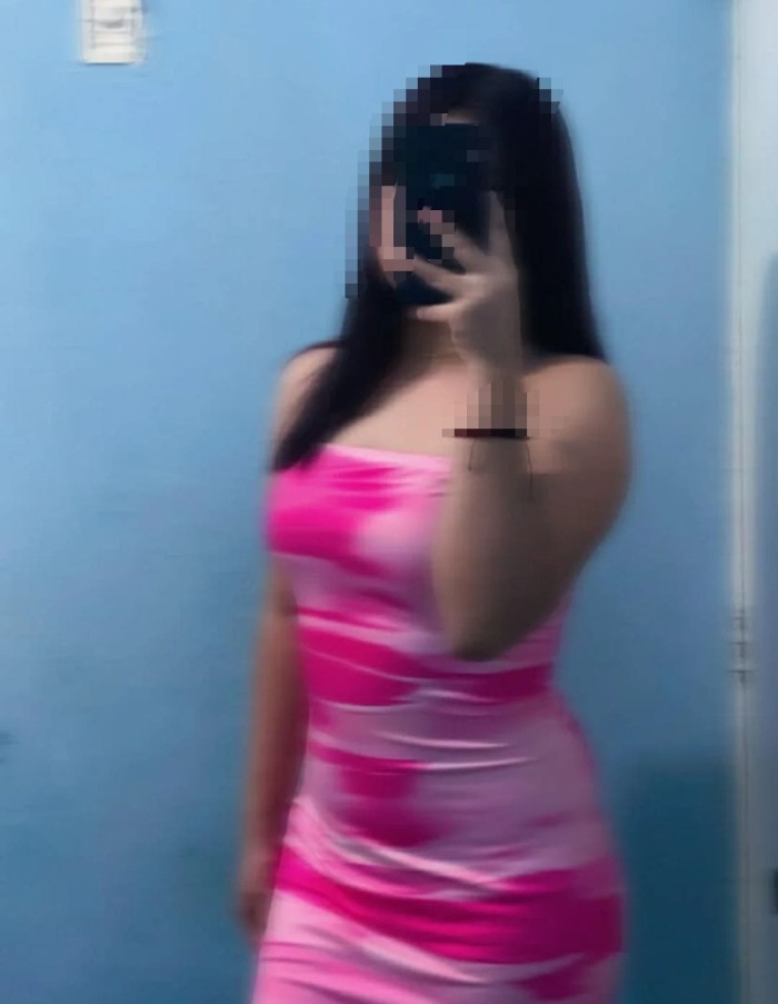 COMPLACIENTE SENSUAL ARDIENTE DESEOSA DE SEXO