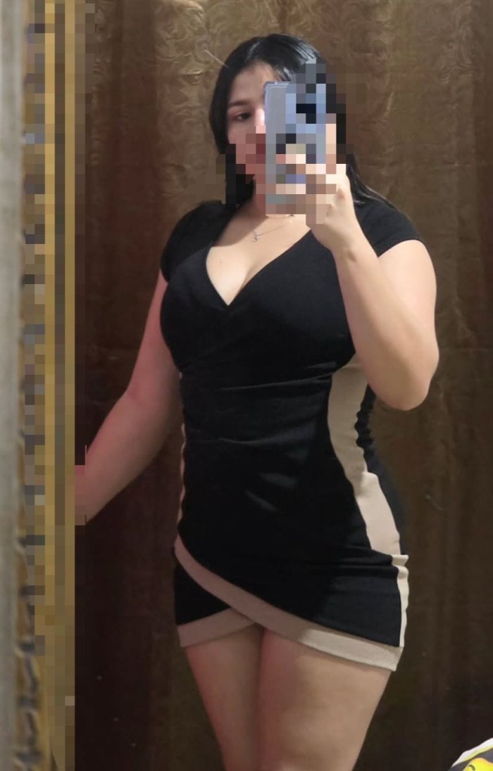 COMPLACIENTE SENSUAL ARDIENTE DESEOSA DE SEXO