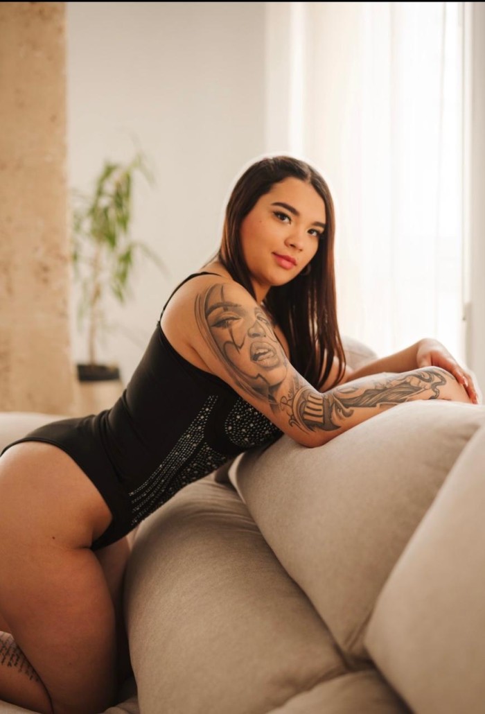 EN OFRA HAZME CORRER A CHORROS LATINA FIESTERA