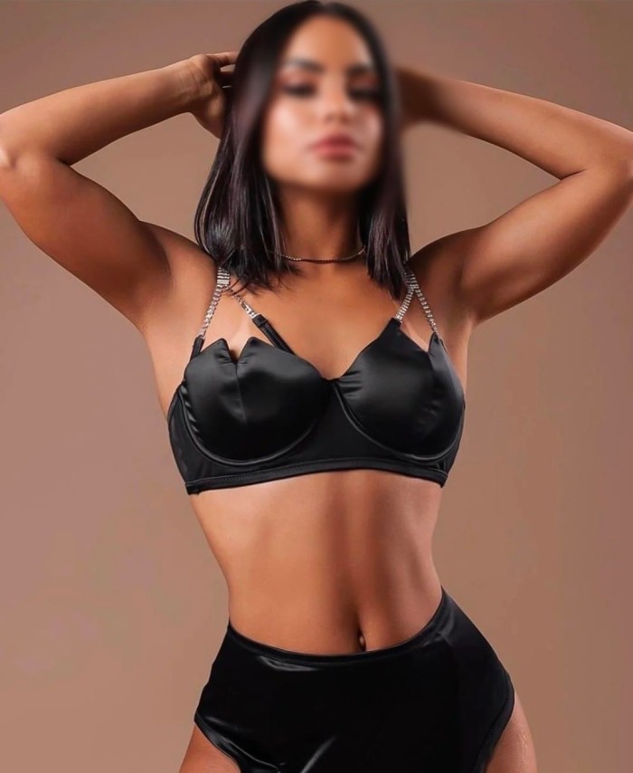 SENSUAL ARDIENTE COMPLACIENTE DIOSA DEL SEXO