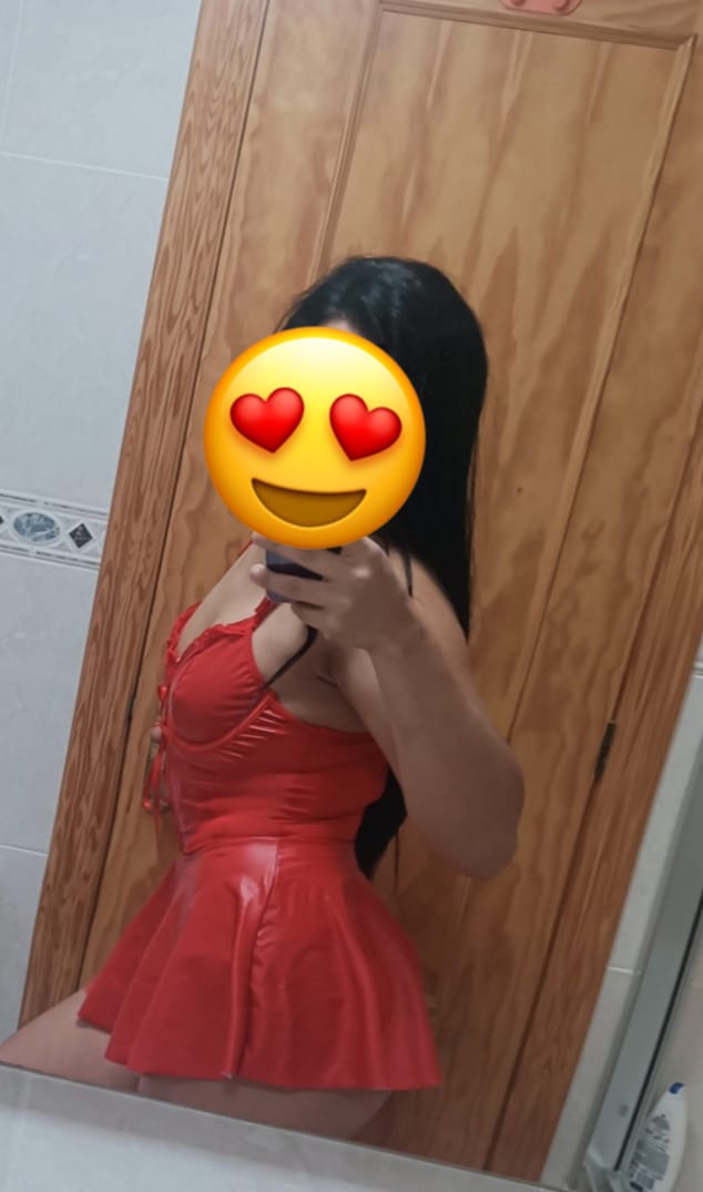 MUJER DESEOSA DE SEXO SIN LIMITES AL PLACER