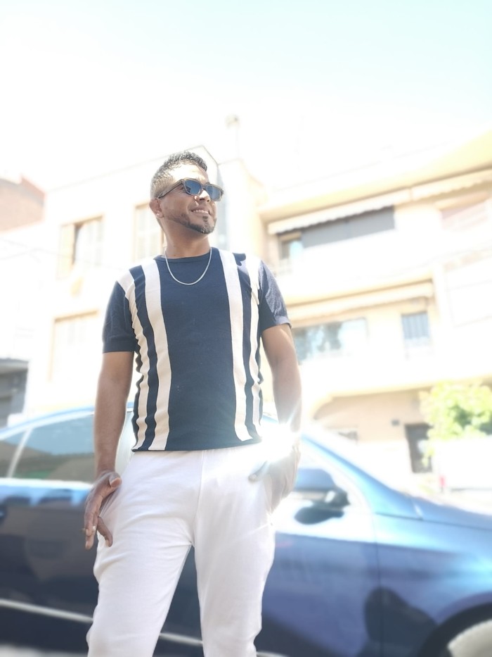 NOVEDAD MORENO LATINO DOTADO 24H