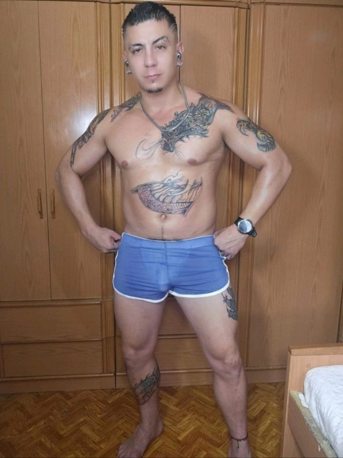Discreci贸n, Tatuado, Descomplicado, Masaje