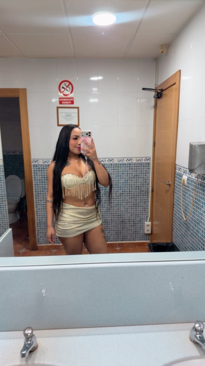 SOY UNA MULATA COLOMBIANA MUY CACHONDA