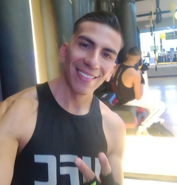 JORDAN MASAJISTA PROFECIONAL Y ACTIVO  21 cm