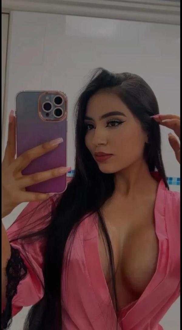 IMPLICADA CACHONDA LUJURIOSA ADICTA AL PLACER