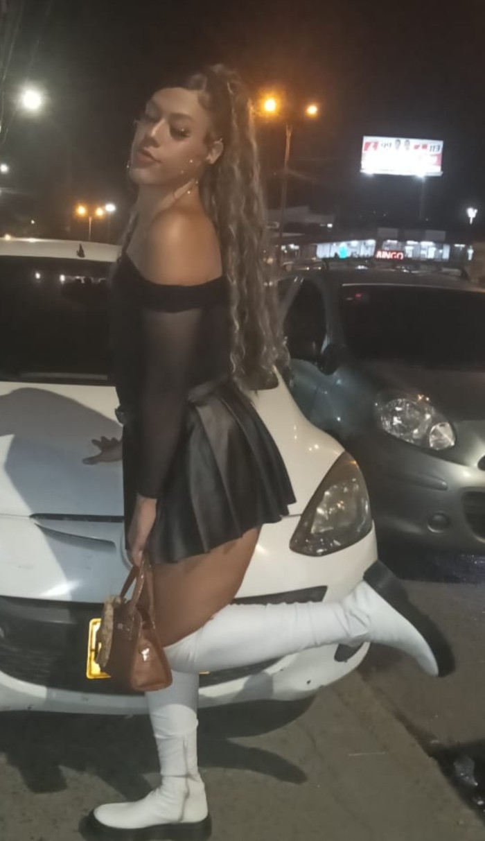 TRANS COLOMBIANA DE LUJO EXPLOSIVA Y MORBOSA