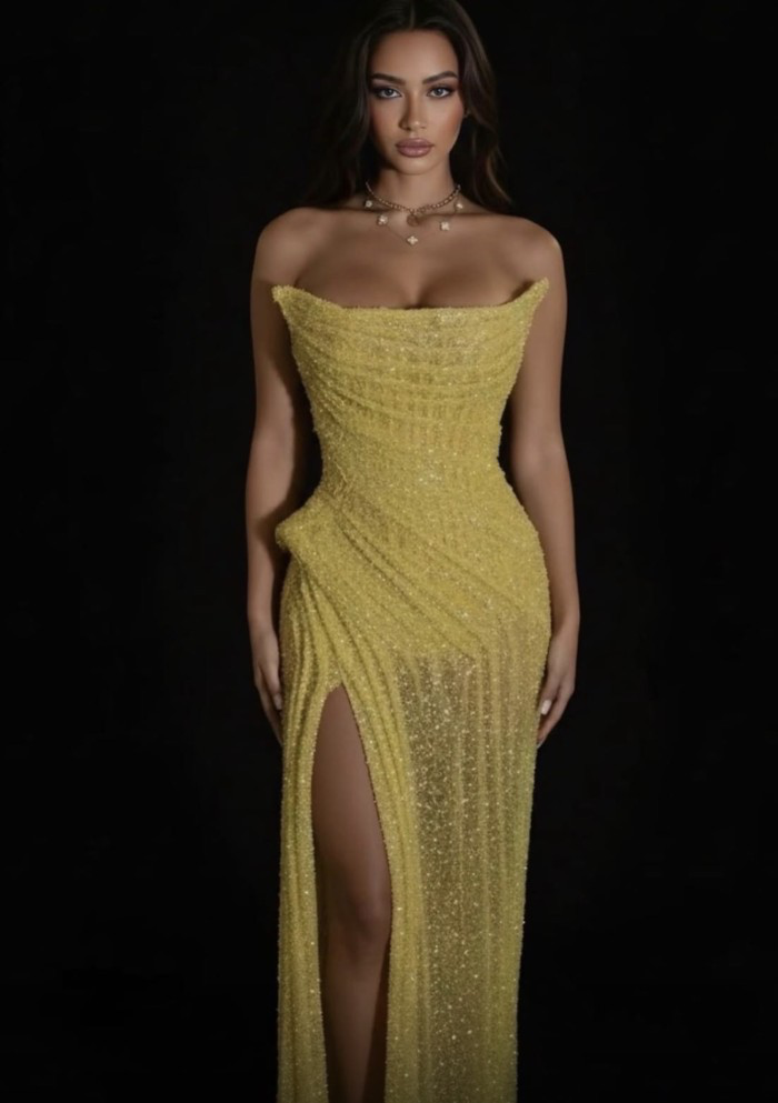 Preciosa y escultural chica vip española