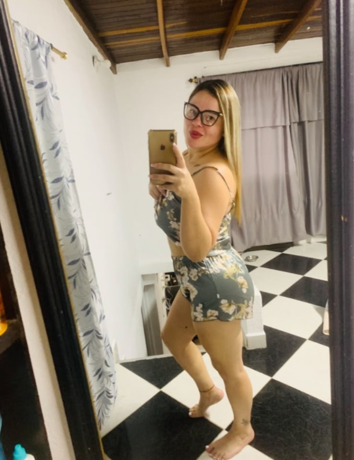 HERMOSA SENSUAL CACHONDA BOMBA DE SEXO