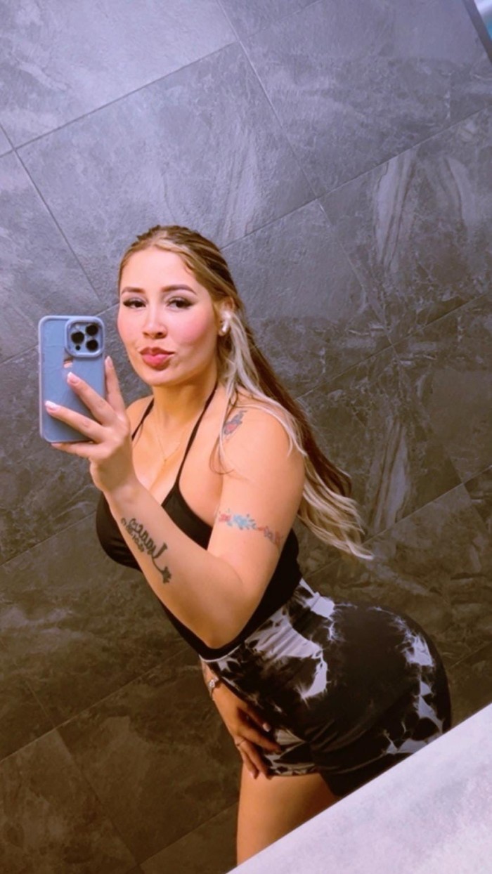 Colombiana jovencita muy picara