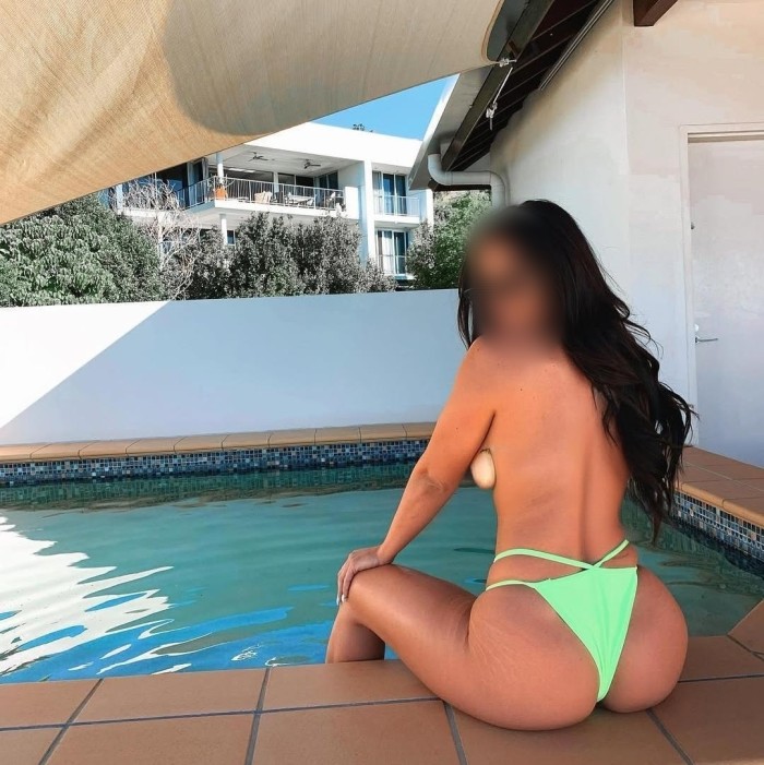640504079 Natalia REINA SENSUAL EN LOS CRISTIANOS