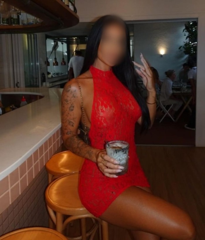 640504079 NATALIA TRAVIESA EN LOS CRISTIANOS