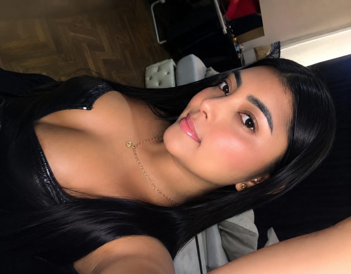 TU NENA EXOTICA BOMBA NOVEDAD TE LA CHUPARE RICO