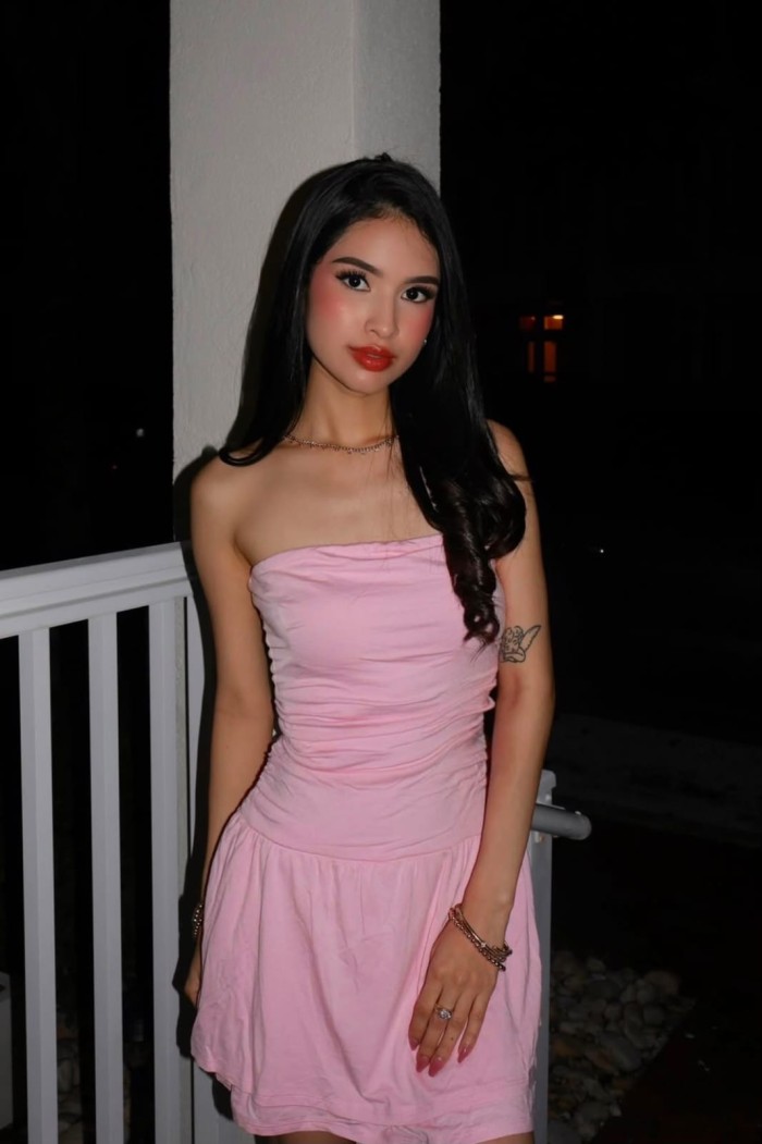 Ardiente jovencita muy hott