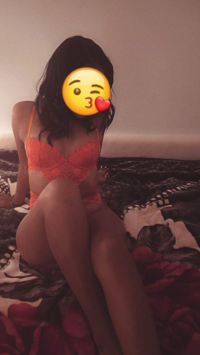 Salomé dominante y sumisa ninfómana