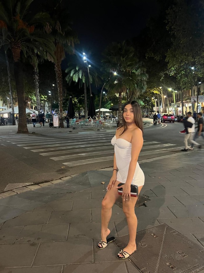MUJER DELICIOSA UN PLACER A TU PALADAR