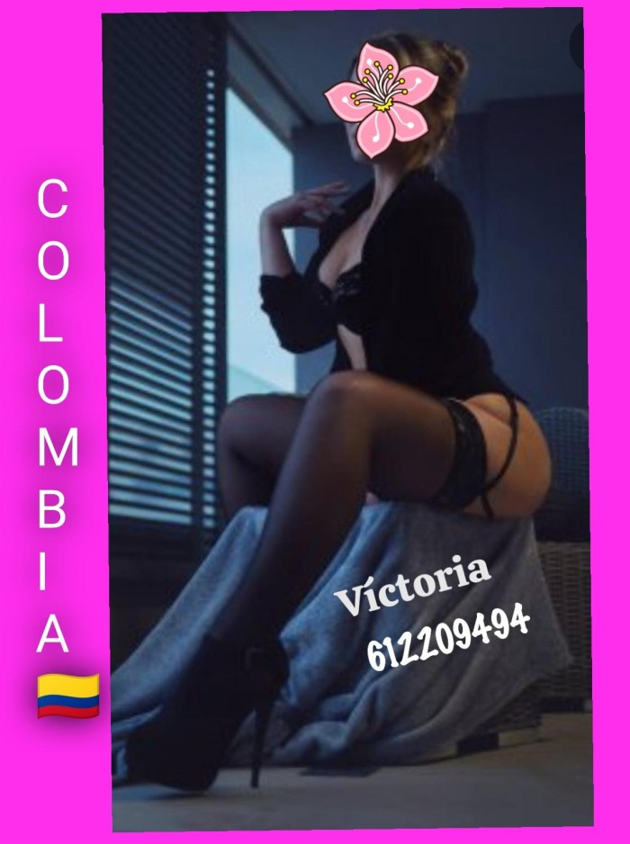 Rubia muy simpática pero adicta al sexo