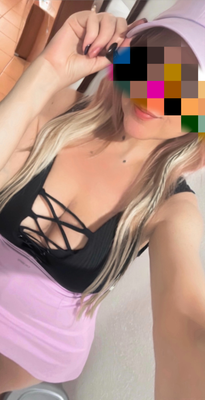 Adrianna tú masajista en Madrid vivo solita