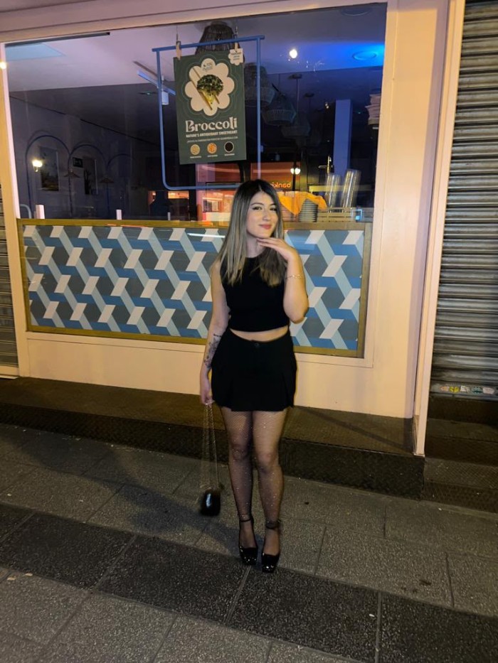 COMPLACIENTE SENSUAL APASIONADA DESEOSA DE SEXO